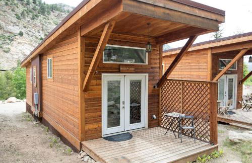 Miners Cabin at Base Camp Lodging Company - Foto 12