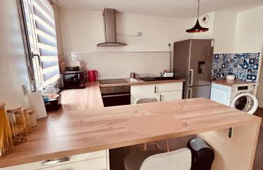 Cocon Urbain - avec parking privé gratuit - Foto 8