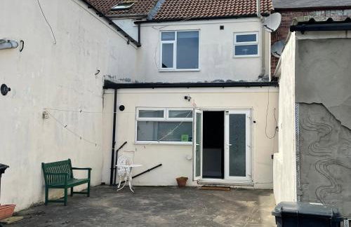 Durham 3 Bedroom House With Parking - Foto 31