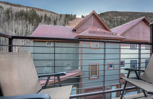 Double Diamond 23 by Avantstay Close to Town & The Slopes! - Photo 2