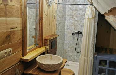 Biały Las Magiczna Stara Chata Puszcza Białowieska - Foto 21