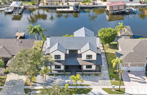 2 Million Villa Heated Pool w Luxury Spa 6BR & 6BR Waterfront by Canal - Foto 10