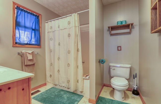 Into the Wild - 2 Bedrooms, 3 Baths, Sleeps 6 Home by RedAwning - Foto 9