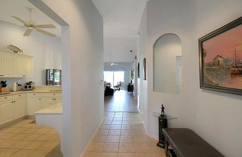 Well-appointed lakefront condo - Heritage Oaks County Club - Foto 10