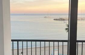 Amazing Beachfront Views - 3 Bedrooms Apartment - Foto 33