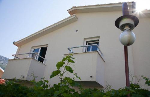 Ana Marija - Foto 24