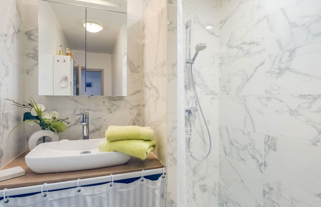 1 bedroom Apartment in Cagnes-sur-Mer - Photo 10