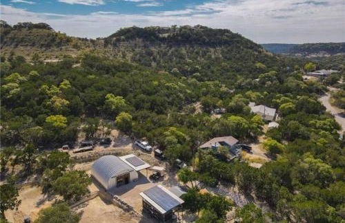 Hill Country Hangar with hottub, 7 minutes from the river and lake - Foto 42