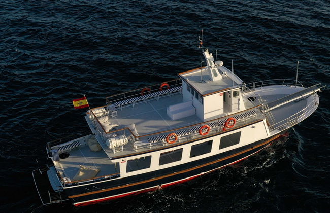 Paseo nocturno en barco por la bahía de Palma - Foto 1