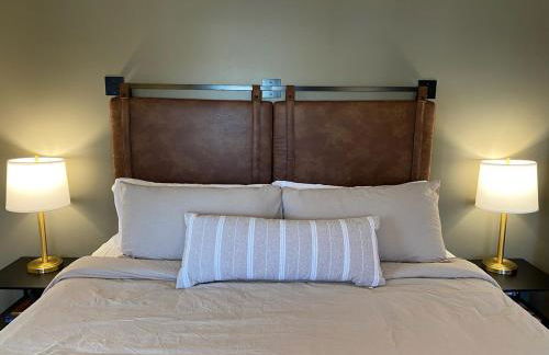 Totally renovated large family getaway! King bed - Foto 30