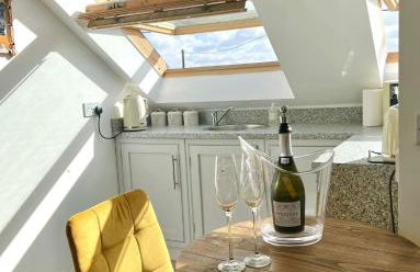 Seascape - Stylish Modern apartment - Photo 1