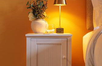 Central Whitchurch - Lowcross House Guest Bedroom 4 - Photo 10