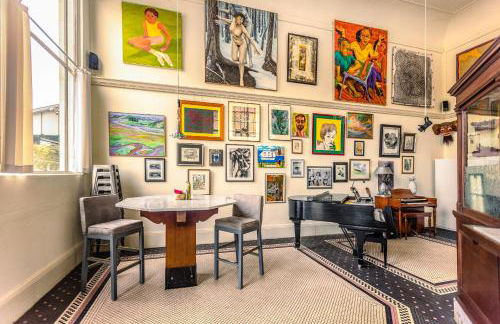 Luxury Living in Historic Bank Haven of Art&Music - Foto 30