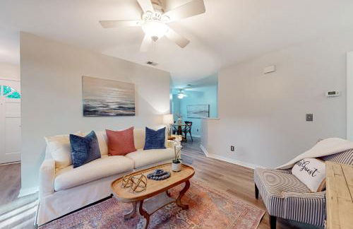 Sandpiper Cottage - 30 Day Rental - Photo 4