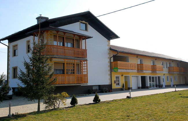 Tourist farm and beekeeping Salamun - Foto 1