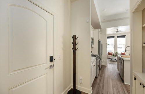 The Lumber Baron's Mansion: 2 King Suites, 2.5BA + Gym - Foto 2