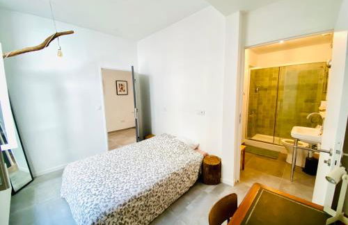 Oasis Urbaine - Spacieux et calme avec patio - Foto 17