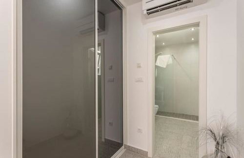 Luxe villa with pool, jacuzzi, and sauna - Foto 63