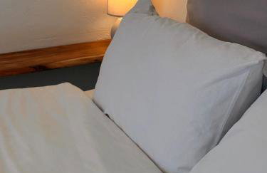 Port Breeze Apartments - Photo 9