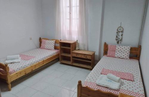 Kamari Beach guest house - Photo 26