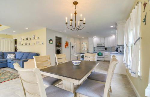 Plymouth Getaway with Private Lake Beach and Kayaks! - Foto 6