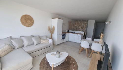 Superbe Studio Rénové les pieds dans l'eau! - Foto 5