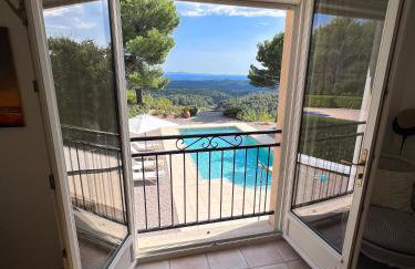 Villa "Le Sortilège" vue panoramique et piscine - Foto 14