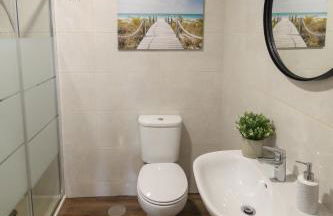 Modern Apartment With Garden - Foto 16