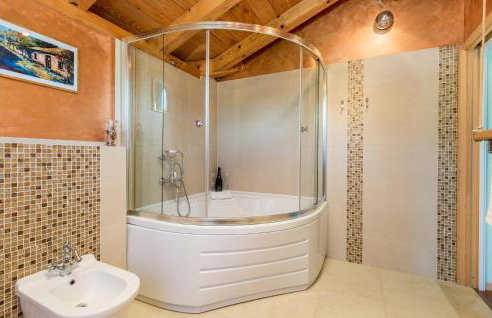 3 Bedroom Beautiful Home In Ruzici - Foto 39