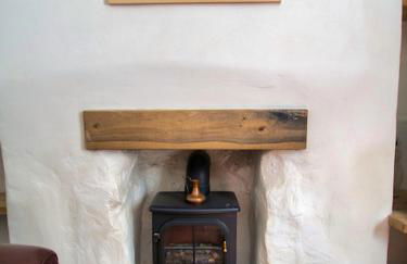 Knocker Cottage is a 3 bedroom made up of 1 double bedroom and 2 small double bedrooms in small village 10 min to beaches - Foto 13