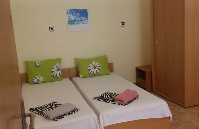 Varna Apartments - Photo 9