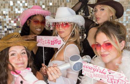 36 Guests on Music Row Bachelorette Suites Glam Room 5 Minutes to Downtown - Foto 38