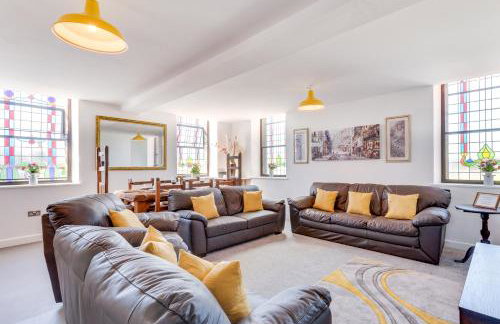 Birchover Chapel - Foto 13