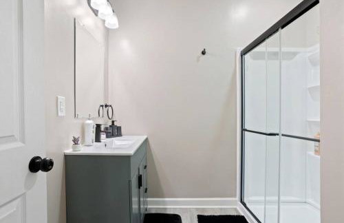 Chic Boho Retreat Near Downtown - Photo 47