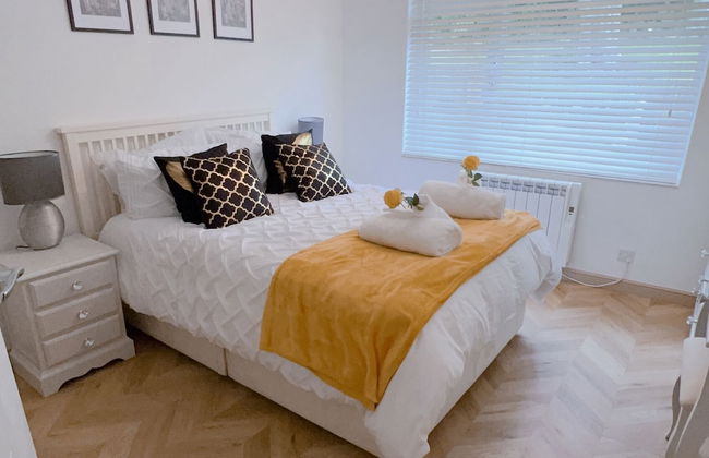 Beautiful 3 Bedroom Apartment in Bournemouth - Foto 3