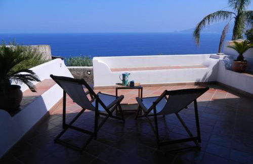 CASA DEI SOGNI, ISLAND OF SALINA - Foto 1