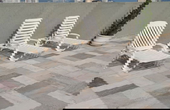 500m da Praia, BIWA Edifício com Piscina, 1garagem, WI-FI, Portaria 24hs, churrasqueira, playground, jardim, Centro do Guarujá, SP - Foto 1