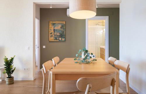 LETS HOLIDAYS Beach front apartment in Gavà Mar, Pine Beach - Photo 24