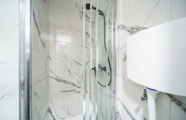 M & J Central Suites - Photo 76