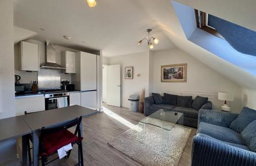 Egham Modern Two Bedroom Apartment - Foto 12