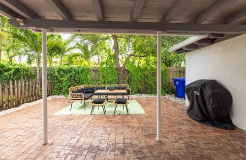 Serene Cottage Retreat Ideal for Couples & Solo Travelers - Photo 5