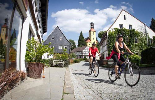 Ferienwohnung 60er Jahre Design Apartment - 65qm Fewo im Zittauer Gebirge - familienfreundliche Unterkunft am Bergfuß zum Töpfer - Foto 27
