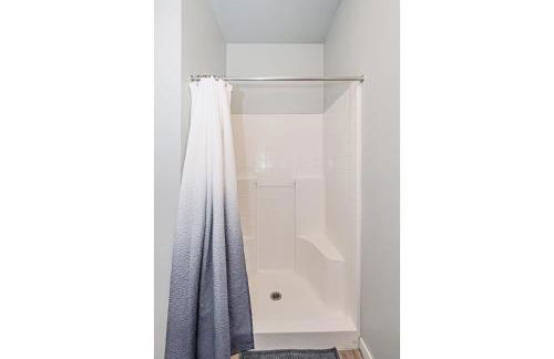 Bringham's Mill Apartments Perfect for Groups Full Kitchen Gym and Free Parking - Photo 61