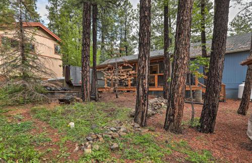 Hot Tub and Patio Pet-Friendly Cabin in Munds Park! - Foto 29