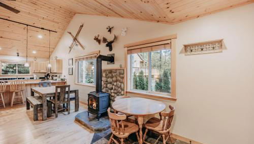 Glacier Springs Cabin 65 - Hot Tub - Wi-Fi - Foto 3