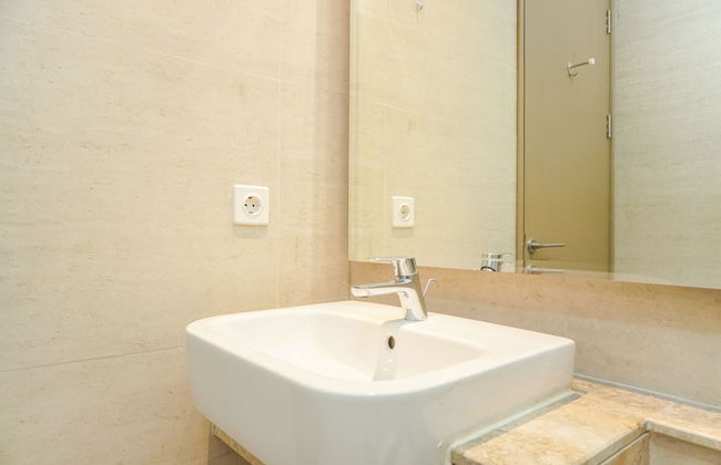 Modern Look And Nice 2Br Gold Coast Apartment Near Pik - Foto 22