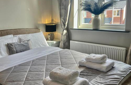 Ultra Modern large 4 bed executive home Durham - Photo 53