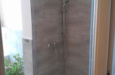 1 Zi, FeWo mit Küche und Bad - Foto 7