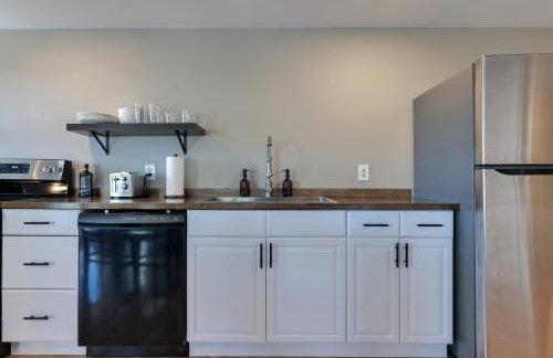 2BR Condo Downtown SWH w/ Ocean Views [Driftwood] - Foto 5