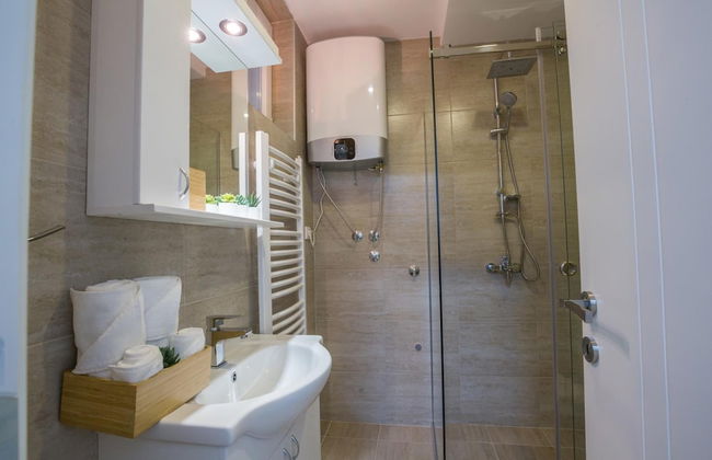 Thomas Residence - Photo 20